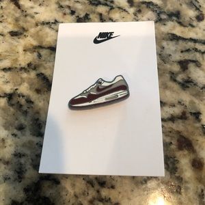 Nike Air Max Pin